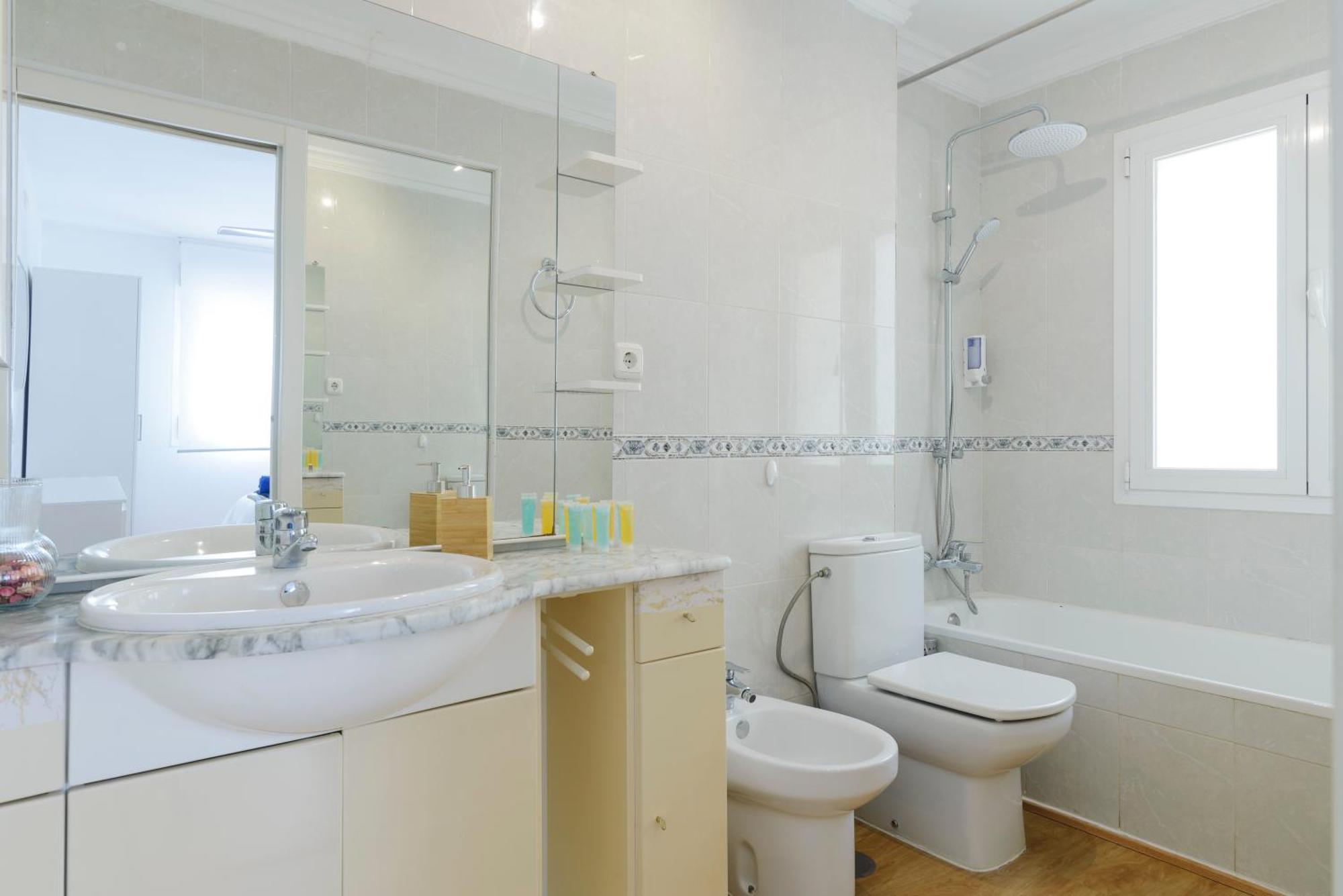 Sea Front Apartment In Marbella Center Экстерьер фото