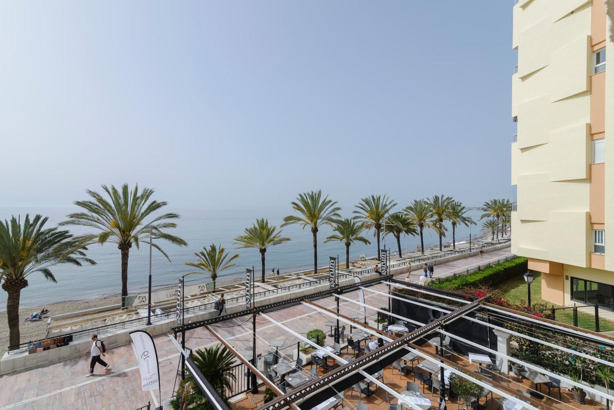 Sea Front Apartment In Marbella Center Экстерьер фото
